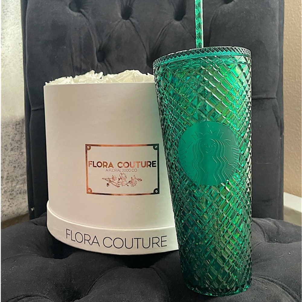 💚💚New Starbucks Jeweled Cold Cup💚💚